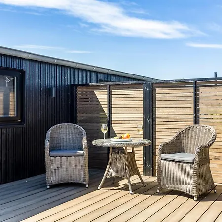 Semesterbostad Tecumseh - 300m From The Sea By Interhome